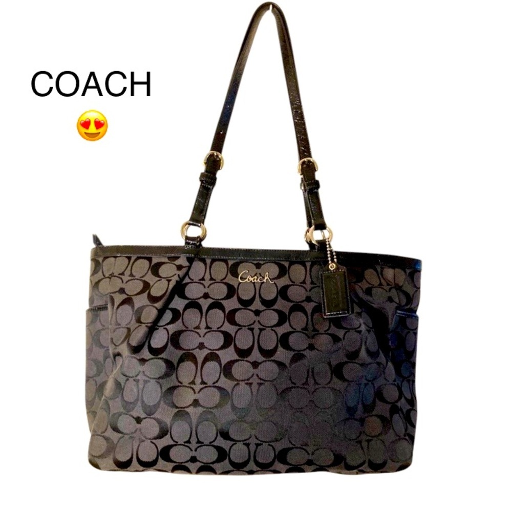 Coach black signature SHOULDERBAG  tote F17725